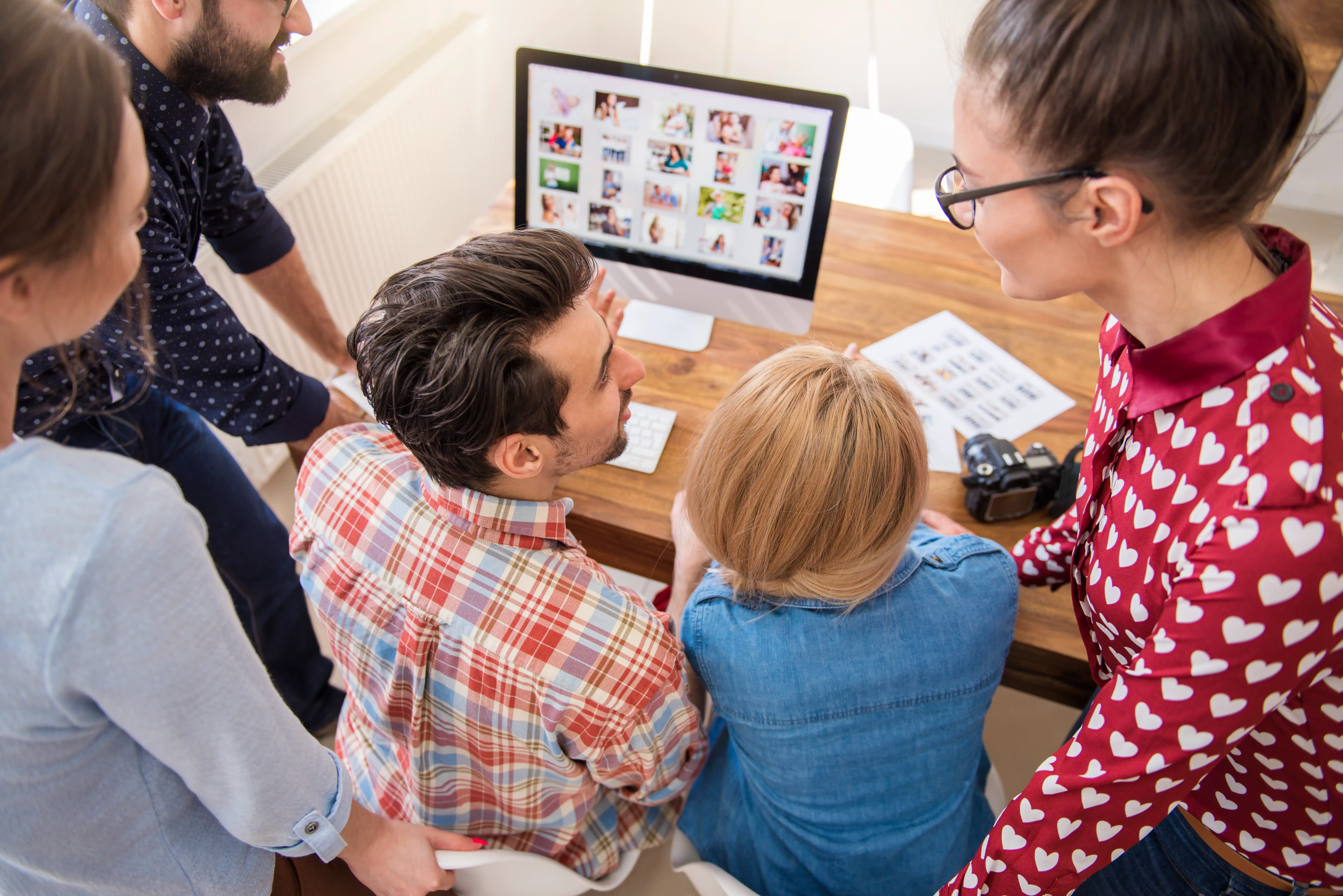 teamwork-is-very-important-for-company-s-good-2024-12-04-15-16-30-utc.webp